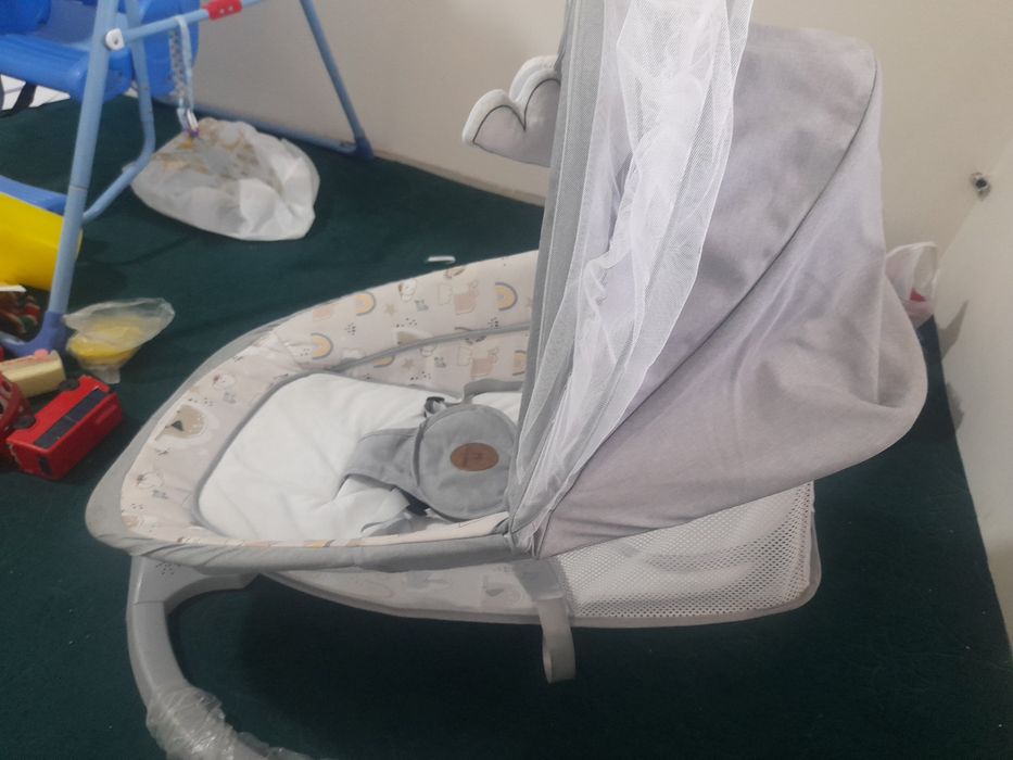 Muzikasi bar ozinde bluteetzi bar telefonga jalganadi