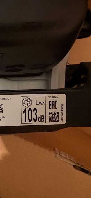 Foarfeca,Trimmer gard viu STIHL HS 82 RC