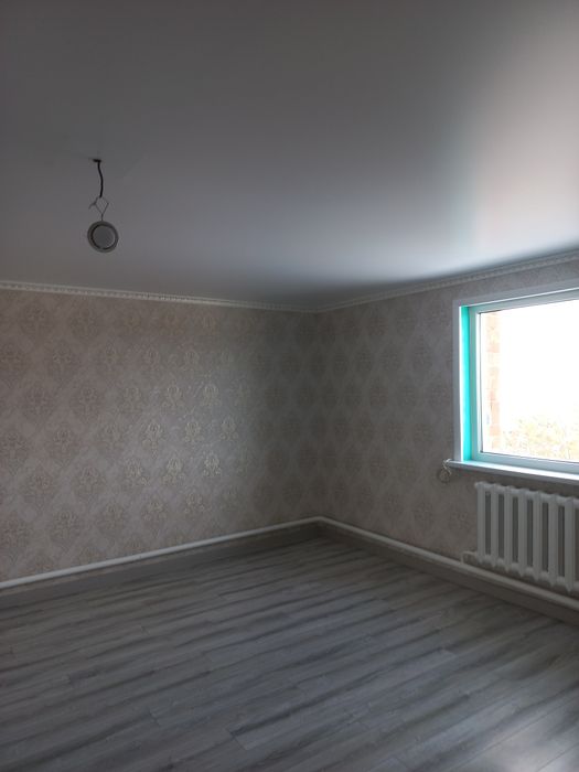 Поклейка обоев.Галтели .