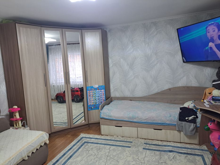 Много чего листай