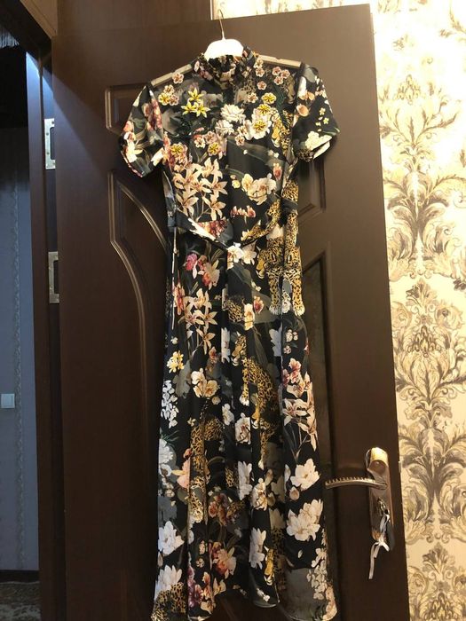 Платье вечернее.