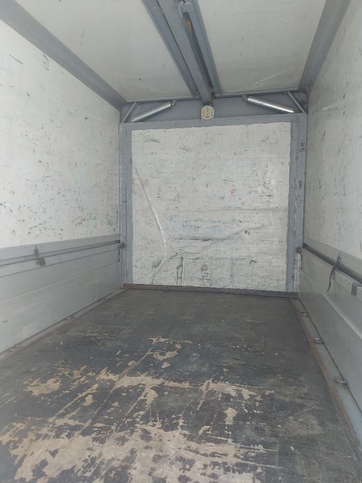 Кия бонго сотилади