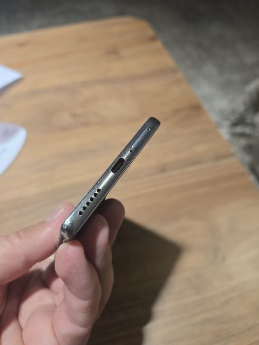 Vand Huawei Nova 10 la Cutie Folosit 128gb cu 8gb ram