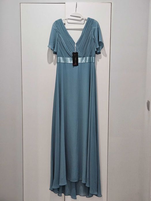 НОВА Страхотна дълга елегантна рокля