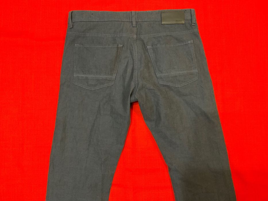 Hugo Boss-оригинален панталон 35 размер