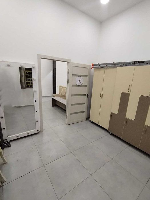 ул.Нукус Госпитальный Капитал Банк цокольное 100 м² 2-линия ремонт