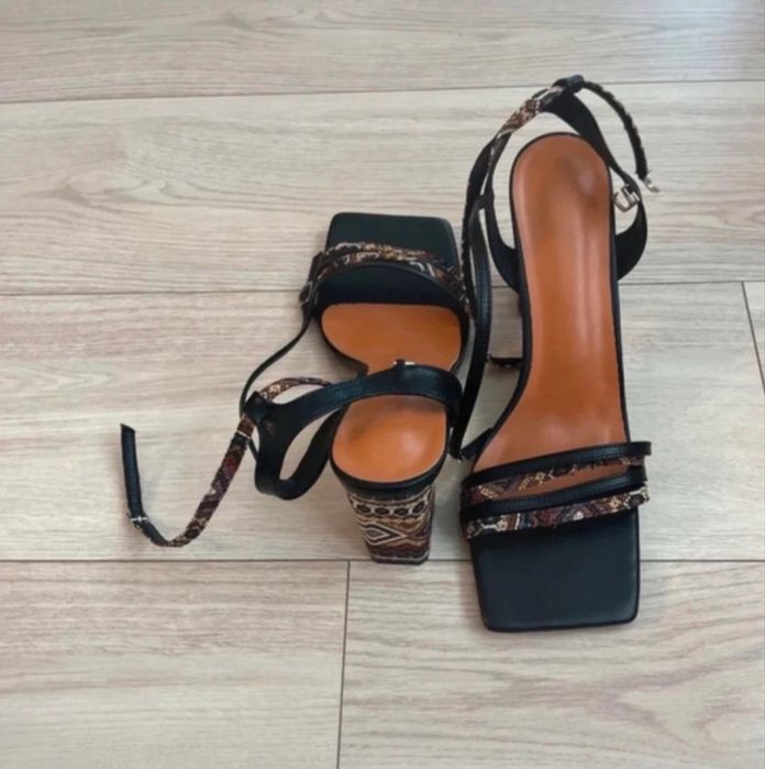 Sandale marimea 43