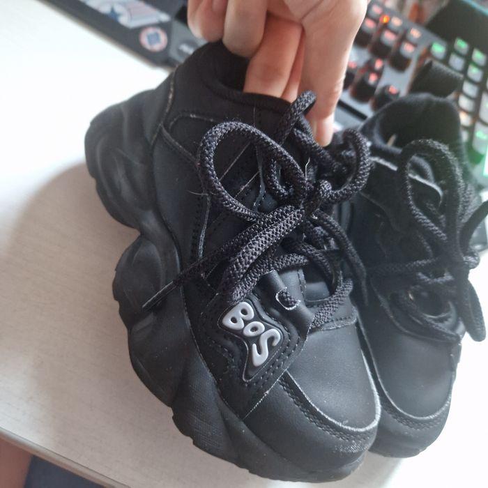 Кроссовки детские