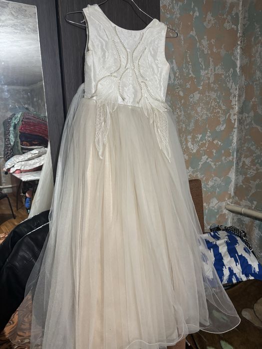 Бальное платье продам не дорого