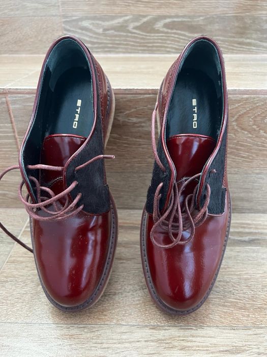 Vand pantofi Femei ETRO Milano 10/10 ( ca Noi ) Pret : 499 lei