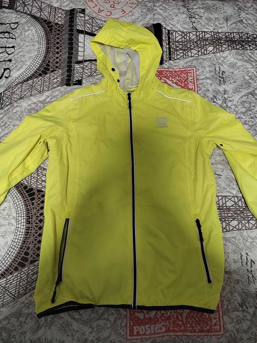 Спортно Яке Ветровка