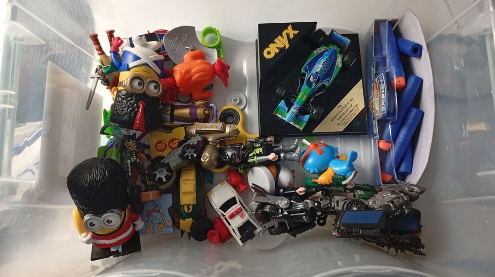 Jucării aleatorii [DONEZ]