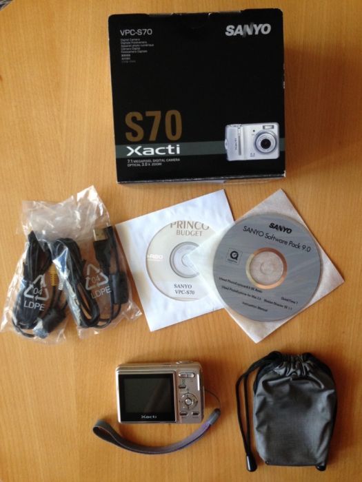 Фотоапарат Sanyo Xacti S70
