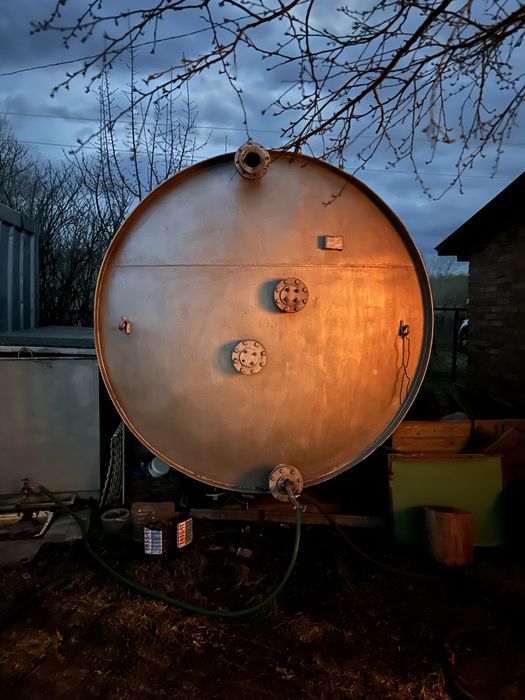 Продам бочку для хранения