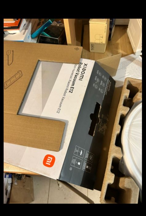 Робот прахосмукачка Xiaomi Robot Vacuum E12 – Като нова