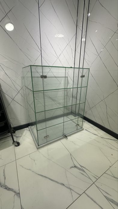 Витринная полка стекло