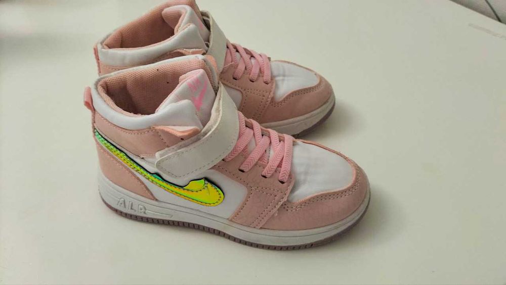 Детские кроссовки 31 размер