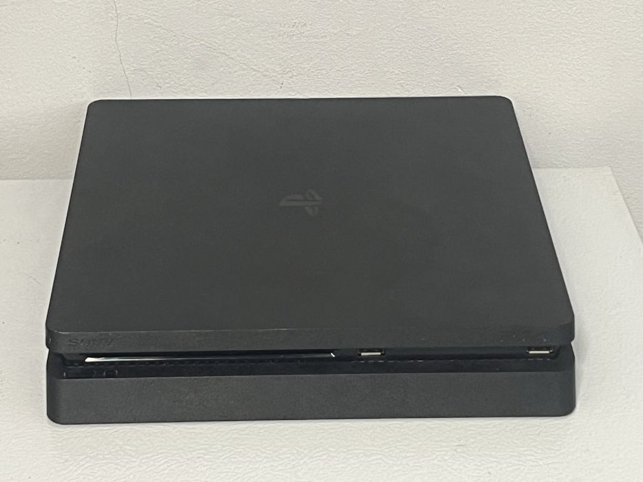 Ps4 inpecabil estetic și mecanic