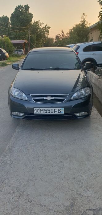 Жентра Chevrolet
