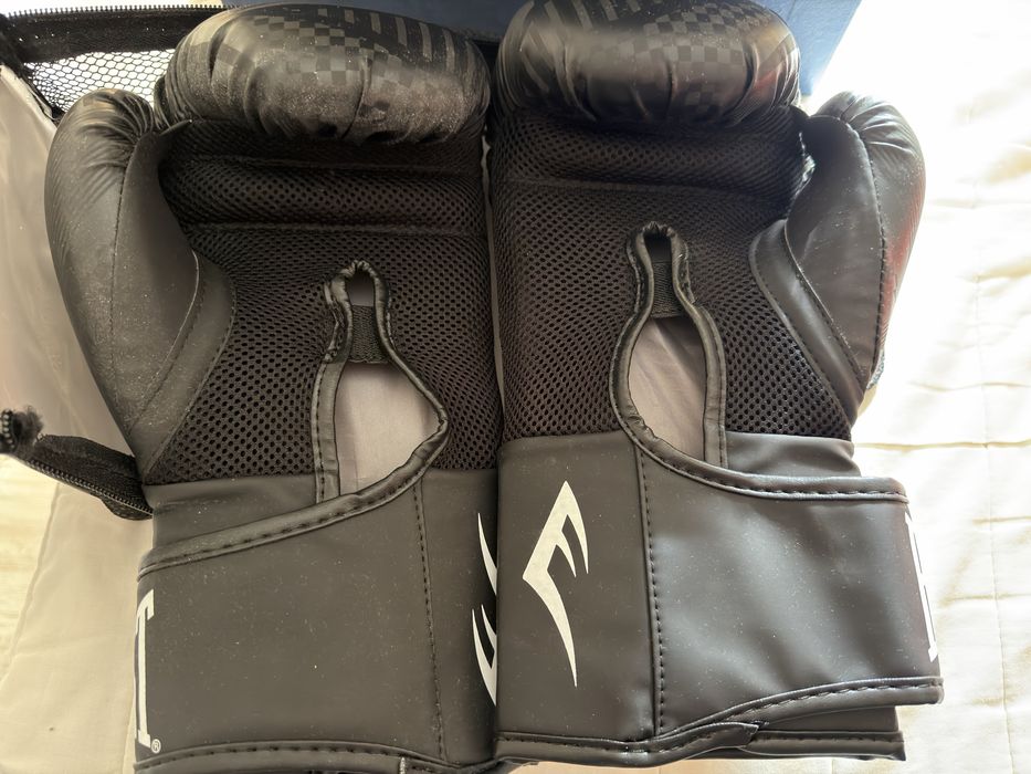 Боксови ръкавици Everlast