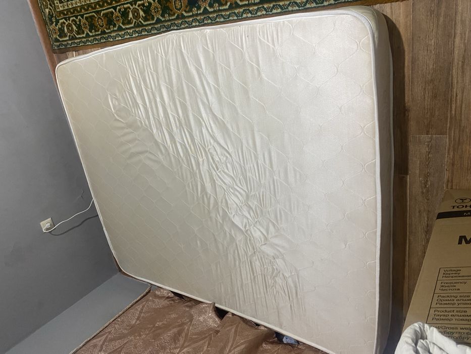Матрас 180х200см ақ түсті