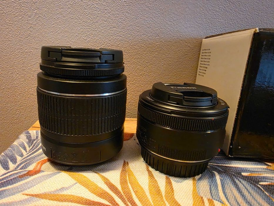 Фотоапарат Canon EOS 2000D + 2 обектива