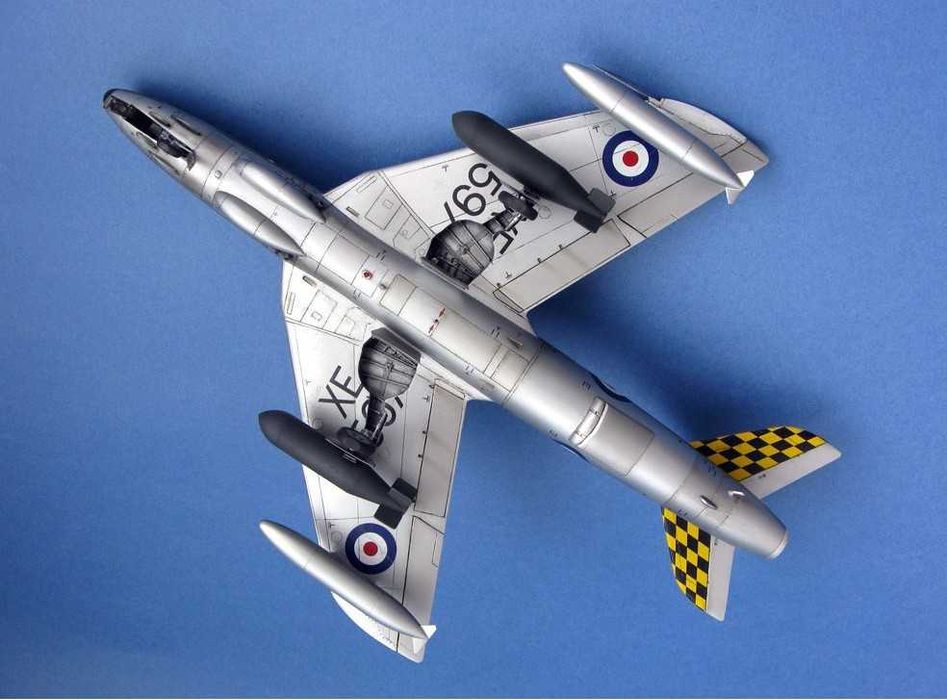 сборная модель конструктор самолёта Hawker Hunter 1/72 Англия!