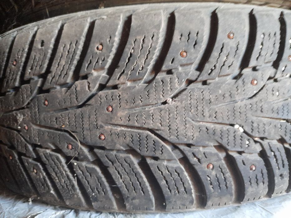 Продам резину на 16