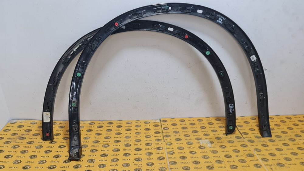 Bandou ornament overfender aripa stanga fata spate Maserati  Grecale 670