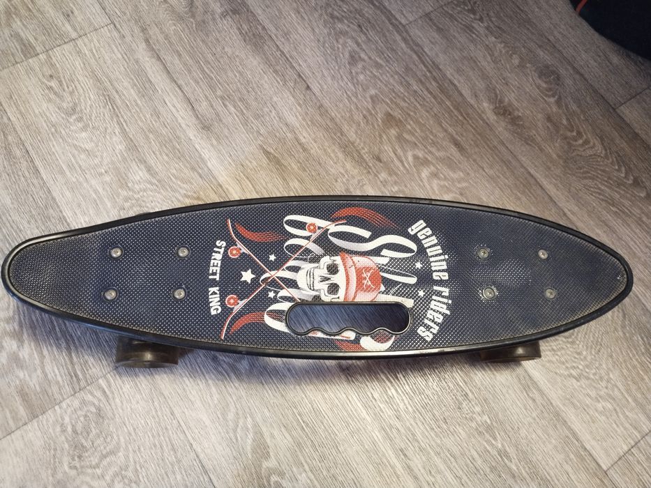 Продам скейтборд в хорошем состоянии