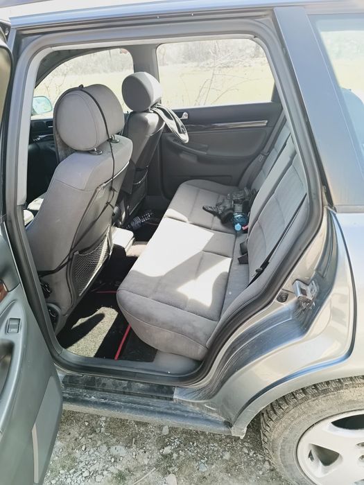 : Audi A4 1.9 TDI Quattro (1998 г.) – Обслужена, без ръжда, всичко платено!Текст на обявата:Продавам Audi A4 B5 Avant 1.9 TDI Quattro, 1998