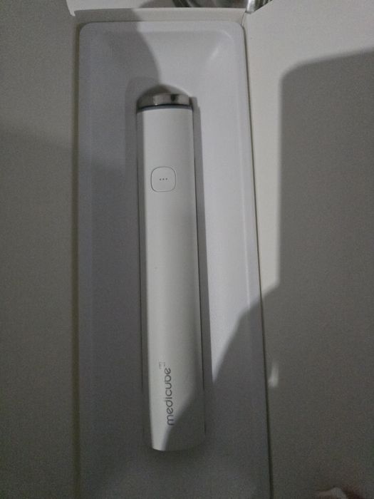 MediCube Age-R Booster Pro Mini White