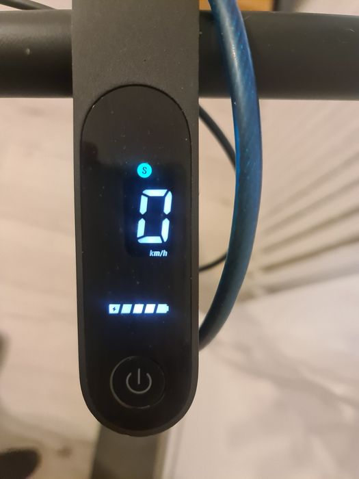 Trotineta xiaomi scooter 4 ultra