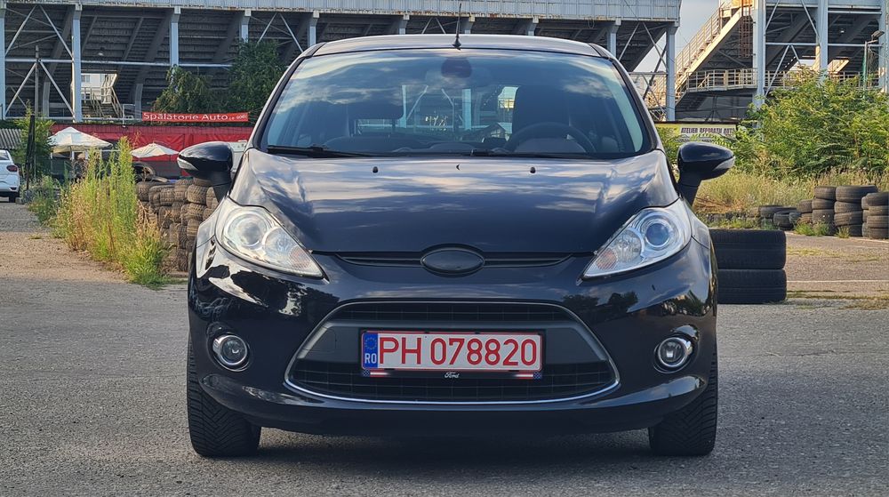 Ford Fiesta Titanium 2010 * 1.3 Benzină Clasic * Klimă * Pilot * Senzori * Xenon * Jante * Import Recent Olanda