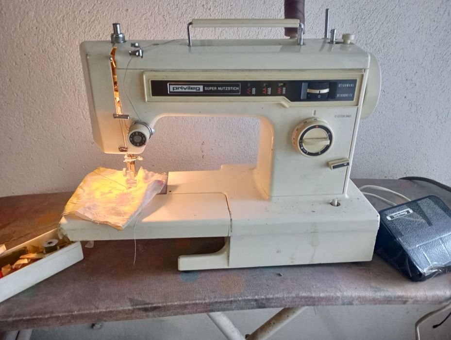Продавам шевни и плетачни машини