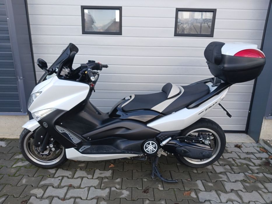 Moto M Parts Ploiesti vinde Yamaha Tmax model 2010 ediție aniversara