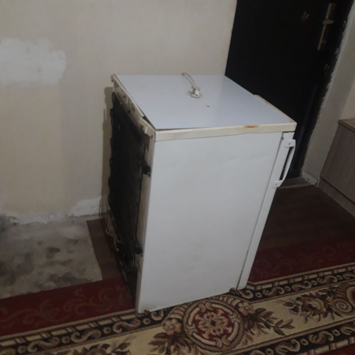 Продаж холодильник
