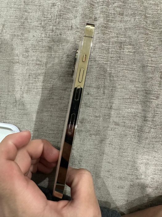 Айфон 13 про.