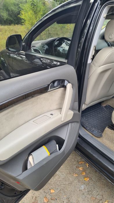 Продам автомобиль Ауди Q7