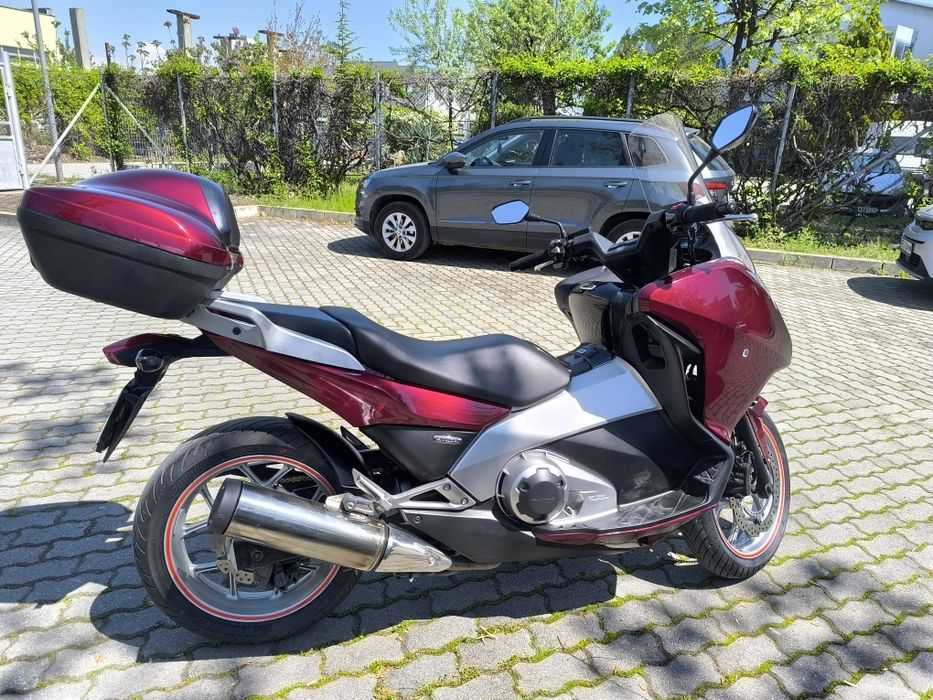 продавам Honda Integra 700i ABS