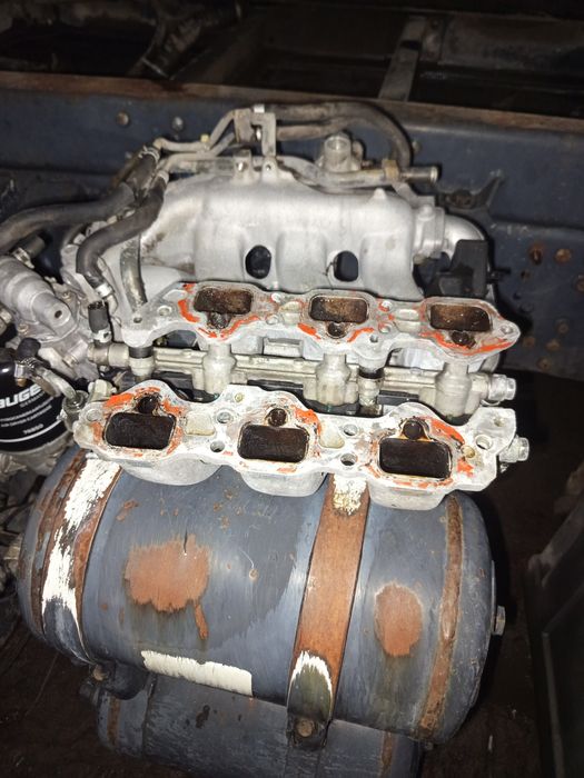 Дроссель,рампа,возд. Коллектор