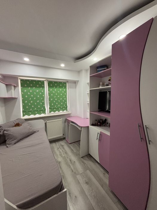 Apartament 3 Camere, 74 mp – Pitești, Prundu Complex 2 – Living Spațios cu Balcon Integrat, Geamuri Termopan, Etaj 7/7, Lift Nou