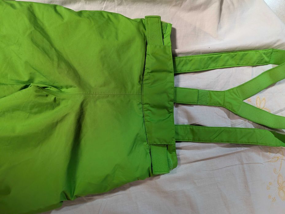 Pantaloni SCHI WED’ZE – verzi, cu bretele, buzunare ZIP | partie