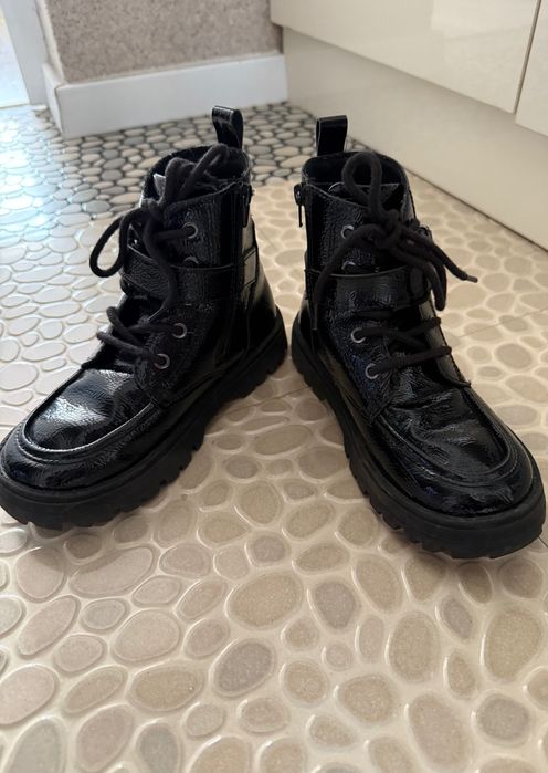 Зара боти за момиче