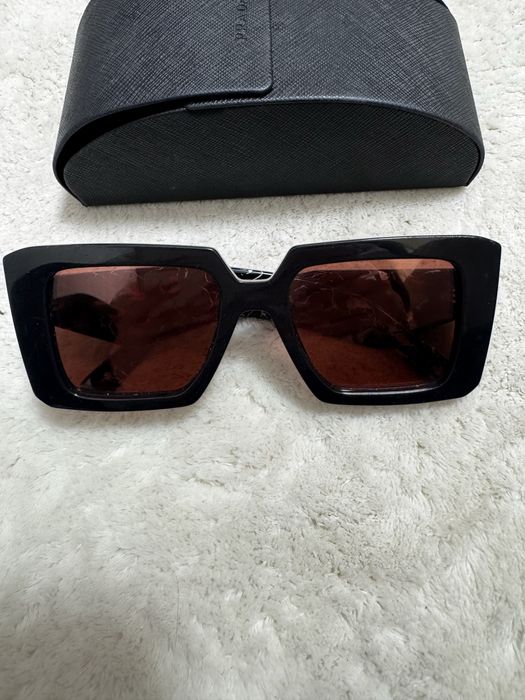 Ochelari de soare prada