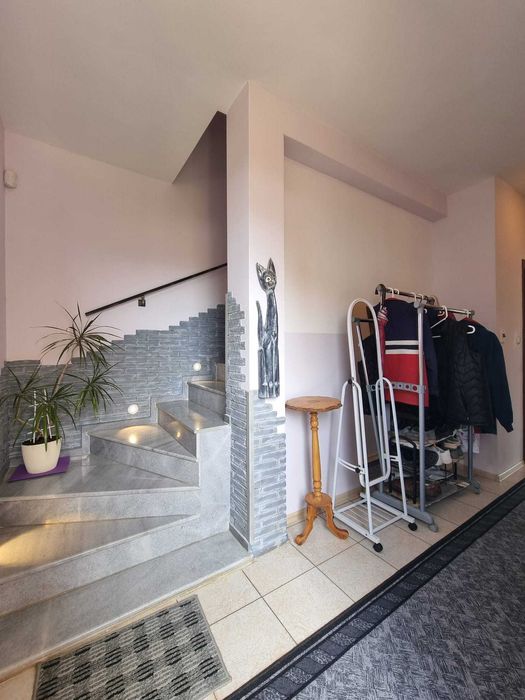 Прекрасна двуетажна къща в с. Кошарица, обл. Бургас