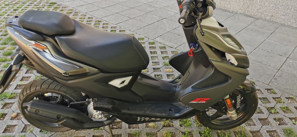 Продавам yamaha aerox R 50 cc 2014g