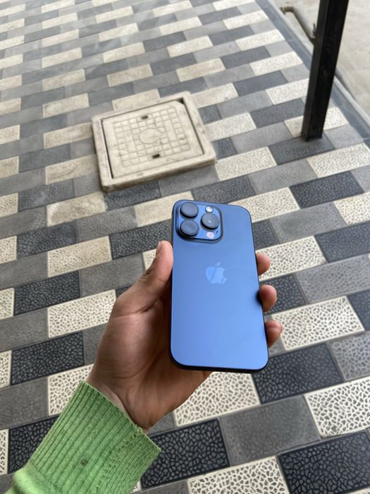 iPhone 15 pro 256 gb LLA