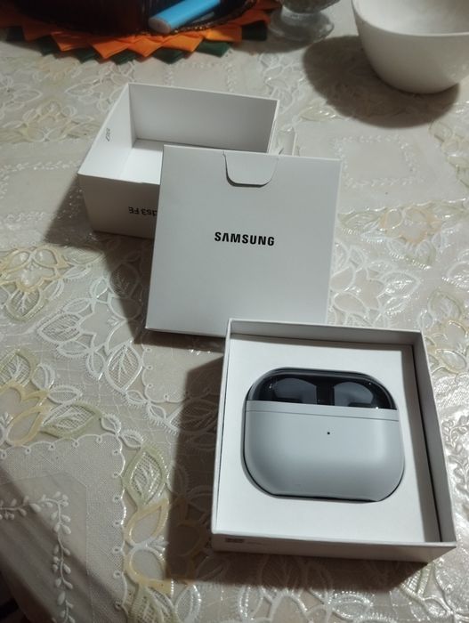 наушники оригинал galaxy bads 3 fe