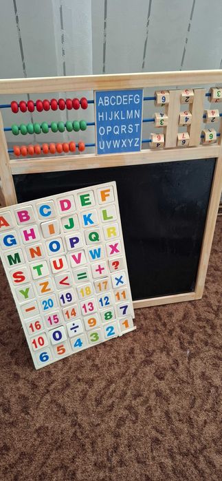 Детска дъска- с магнит и за тебешир